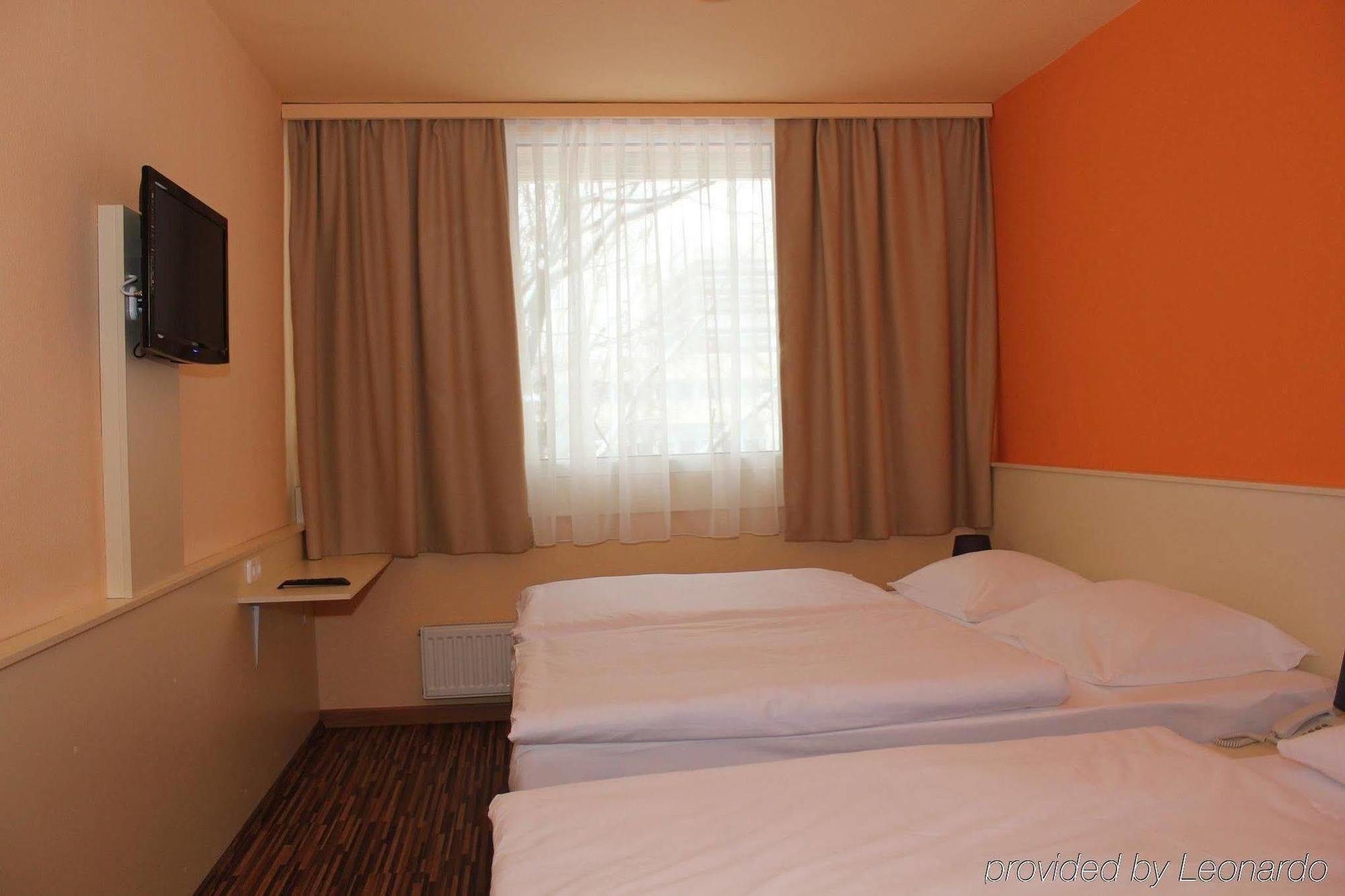 Hotel Pest Inn Budapest Bilik gambar